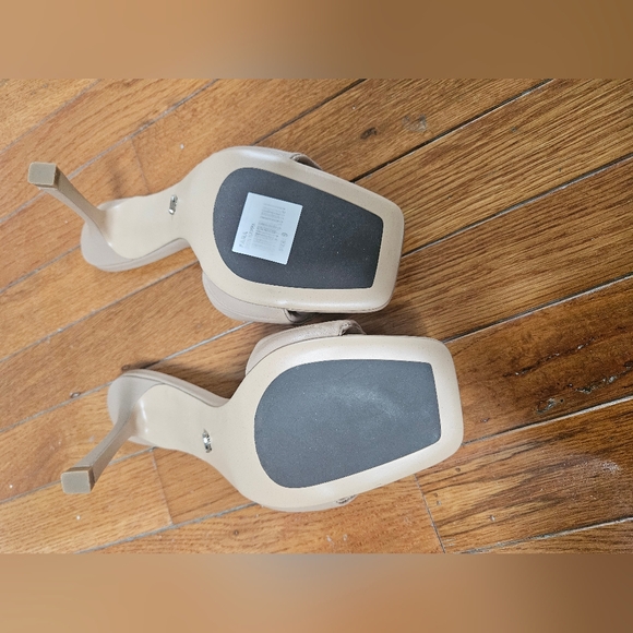 Tony Bianco Fara Sandal - Picture 4 of 4